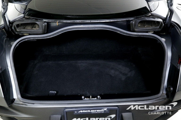 Used-2020-Aston-Martin-DB11-V8