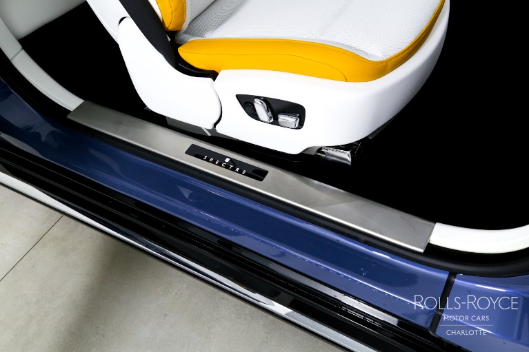 Used-2024-Rolls-Royce-Spectre