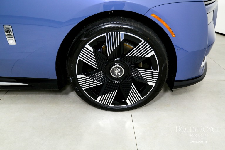 Used-2024-Rolls-Royce-Spectre