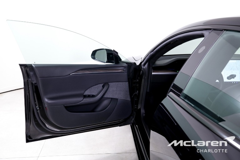 Used-2021-Tesla-Model-S-Plaid