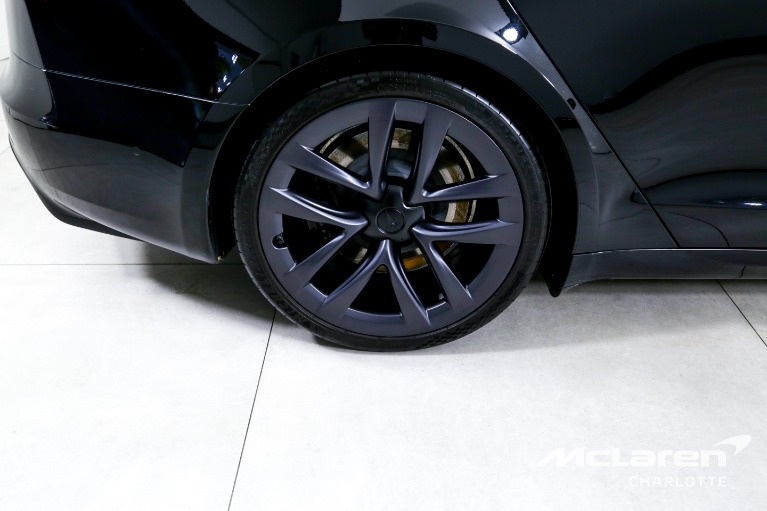Used-2021-Tesla-Model-S-Plaid