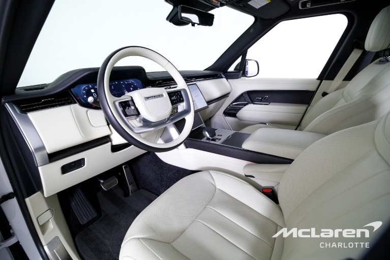 Used-2024-Land-Rover-Range-Rover-P400-SE-LWB