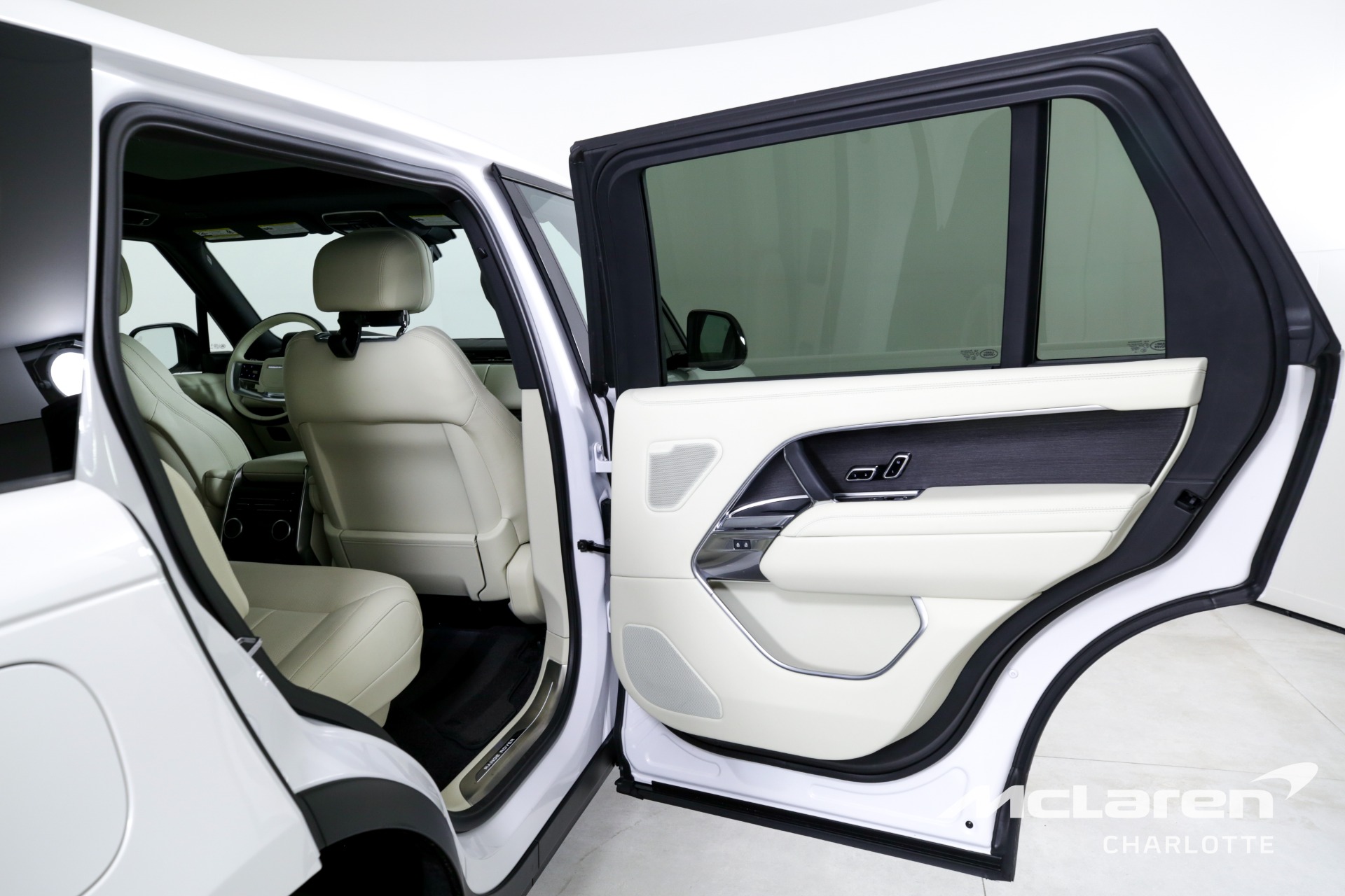 Used 2024 Land Rover Range Rover P400 SE LWB | Charlotte, NC