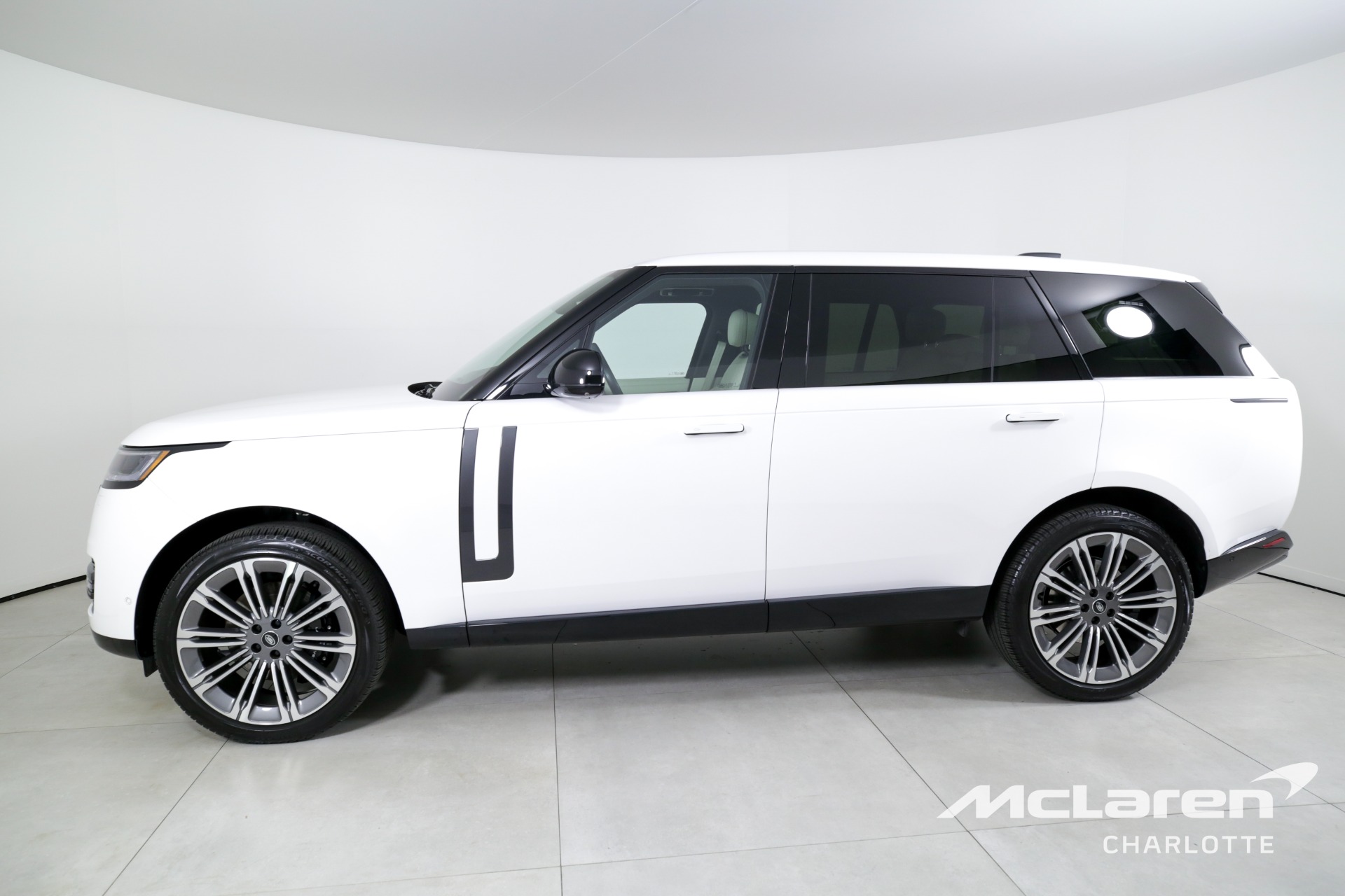 Used 2024 Land Rover Range Rover P400 SE LWB | Charlotte, NC