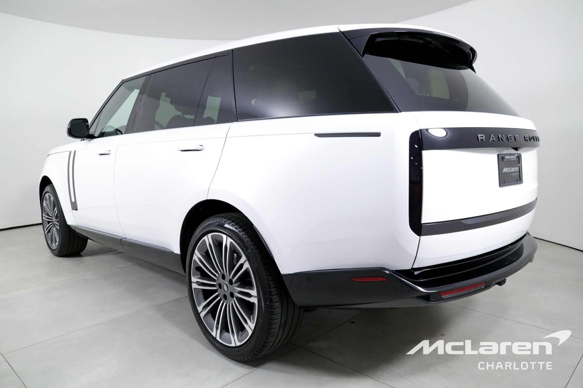 Used 2024 Land Rover Range Rover P400 SE LWB | Charlotte, NC