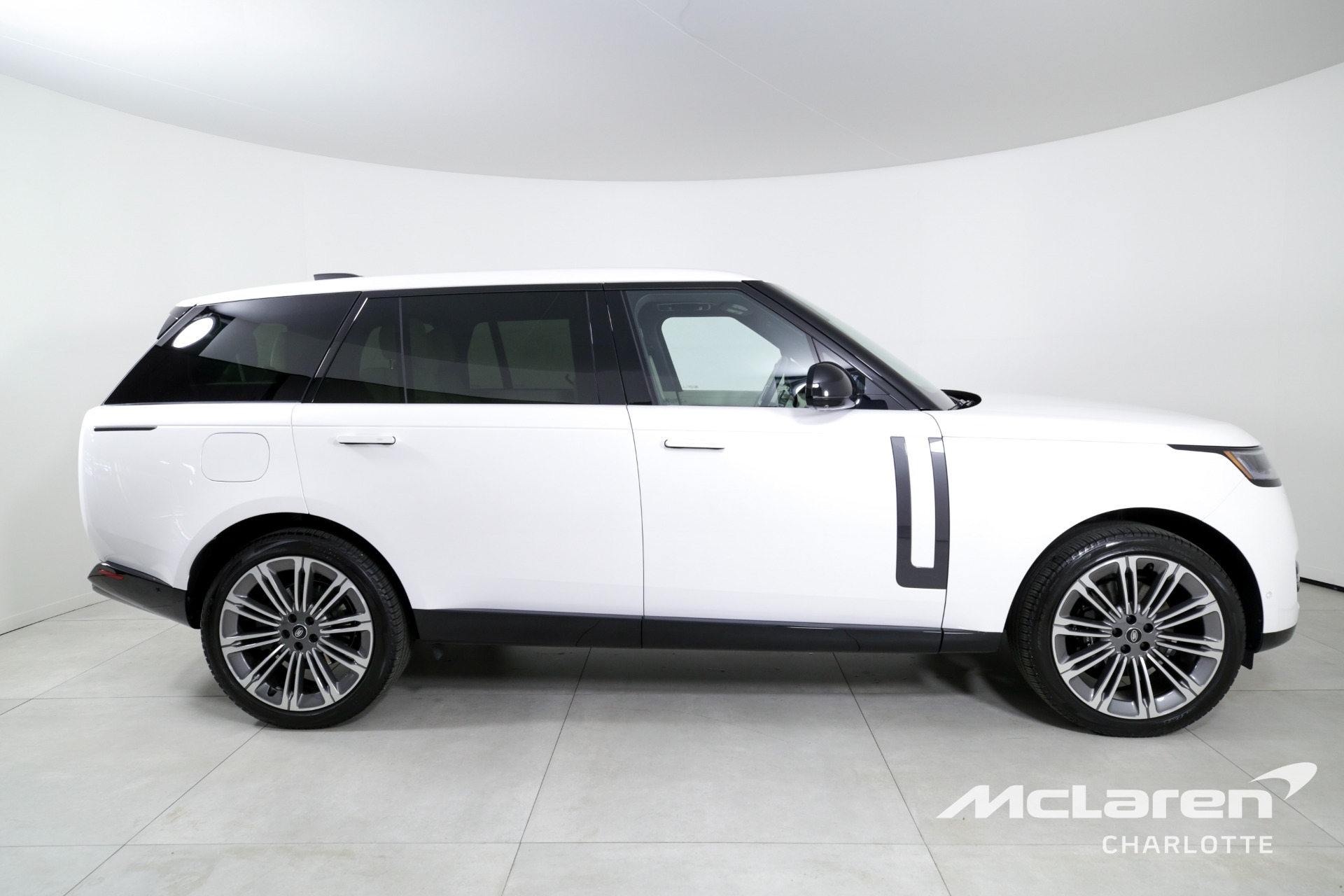 Used 2024 Land Rover Range Rover P400 SE LWB | Charlotte, NC