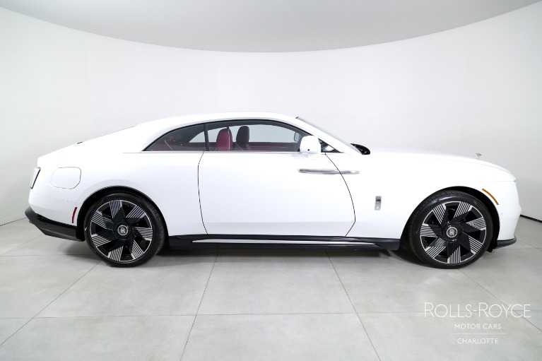 Used-2024-Rolls-Royce-Spectre