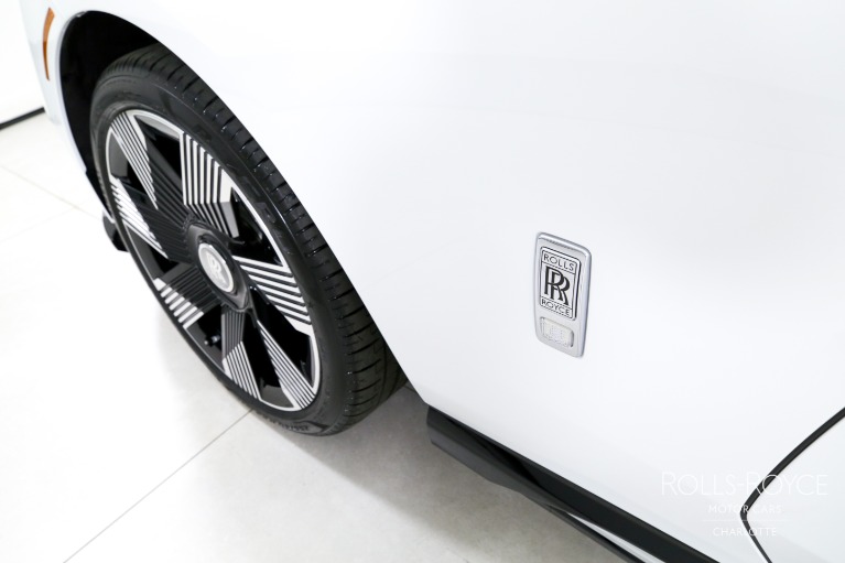 Used-2024-Rolls-Royce-Spectre
