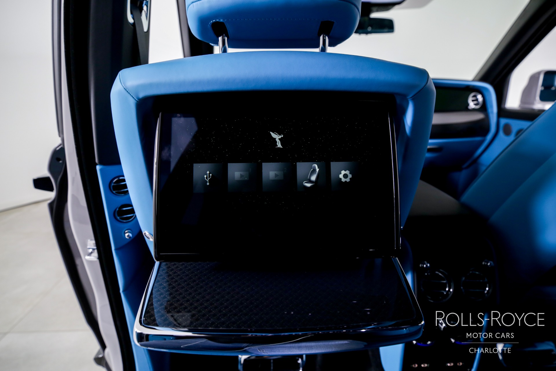New 2025 Rolls-Royce Black Badge Cullinan | Charlotte, NC