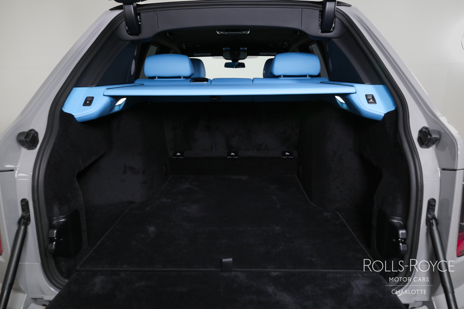 New 2025 Rolls-Royce Black Badge Cullinan | Charlotte, NC