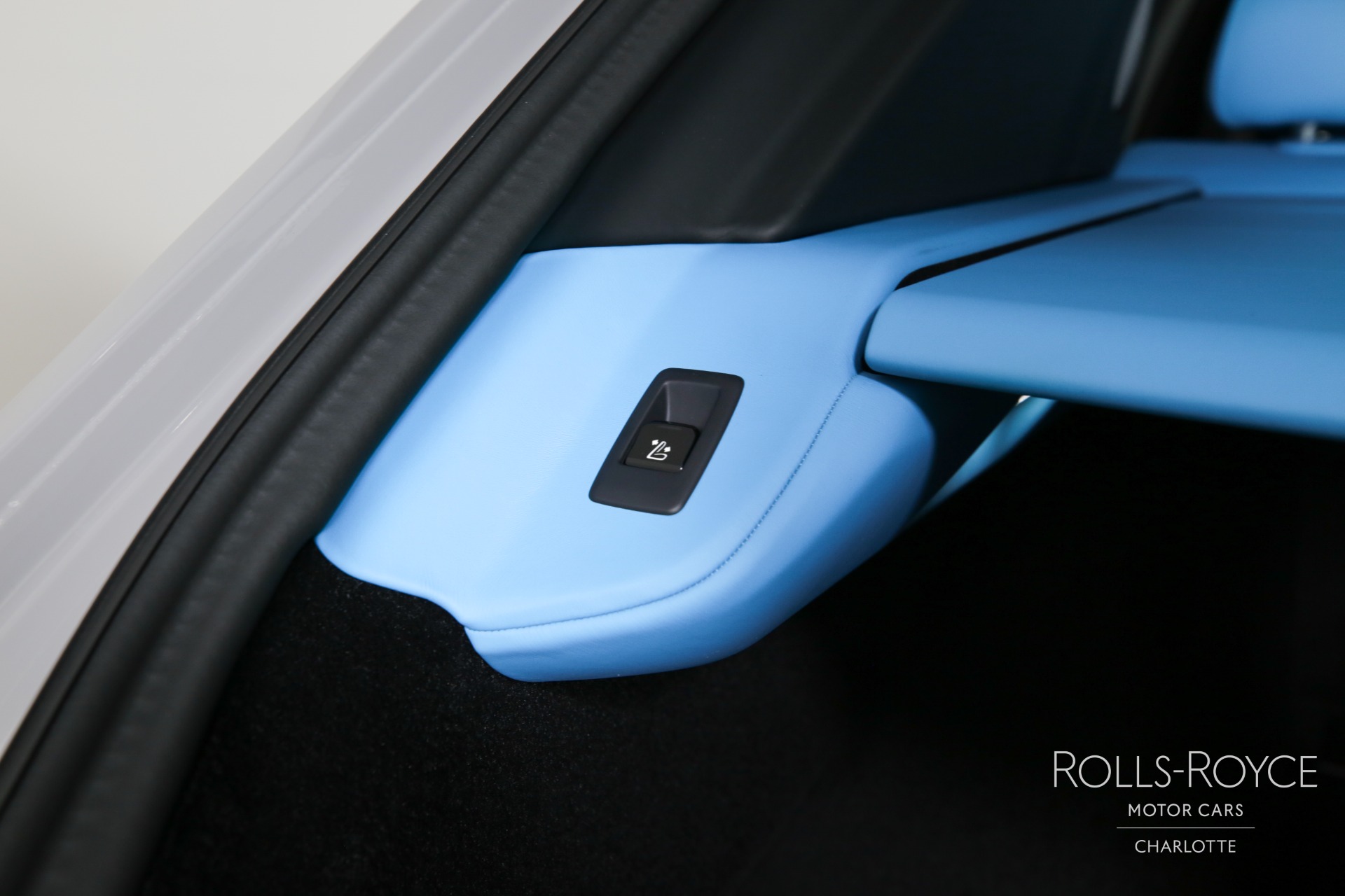 New 2025 Rolls-Royce Black Badge Cullinan | Charlotte, NC