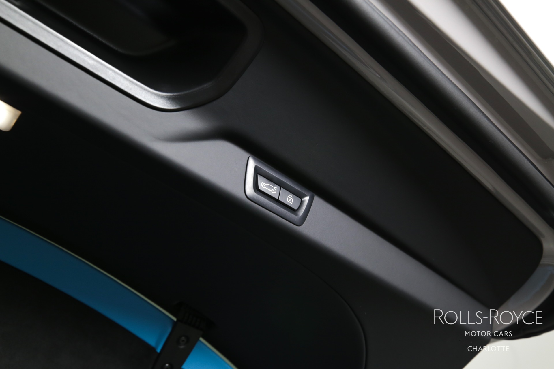 New 2025 Rolls-Royce Black Badge Cullinan | Charlotte, NC