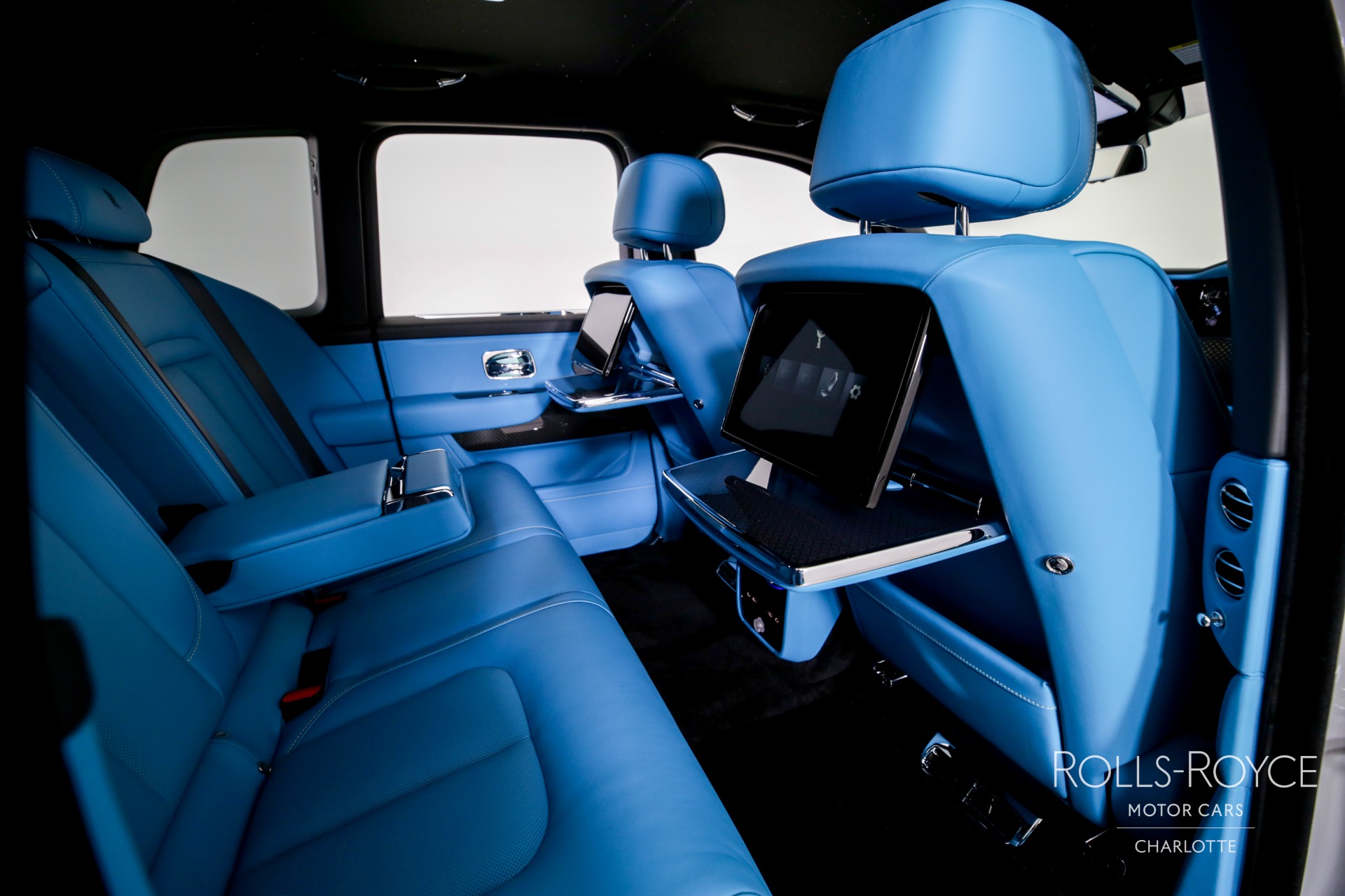 New 2025 Rolls-Royce Black Badge Cullinan | Charlotte, NC