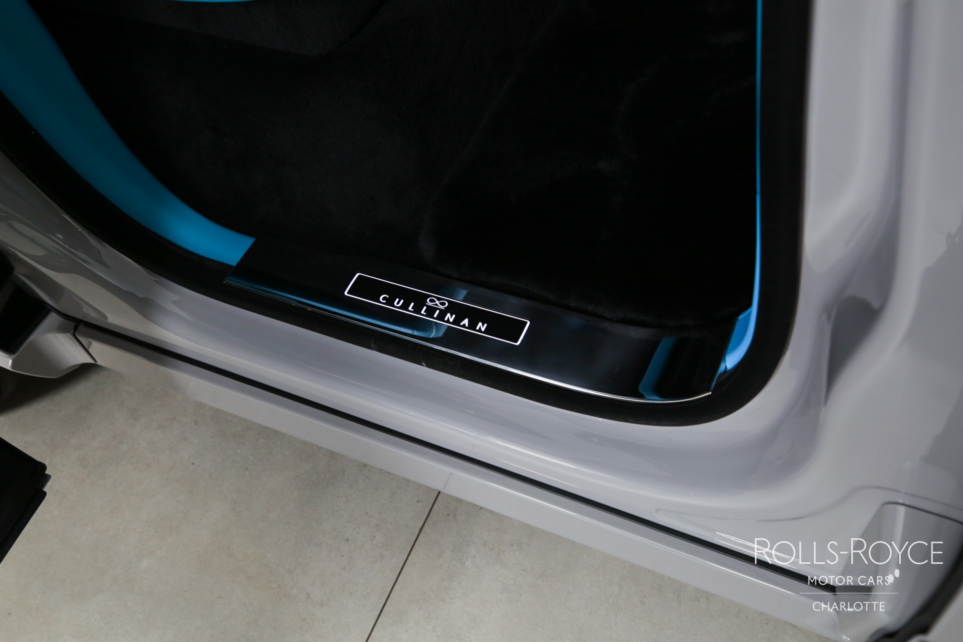New 2025 Rolls-Royce Black Badge Cullinan | Charlotte, NC