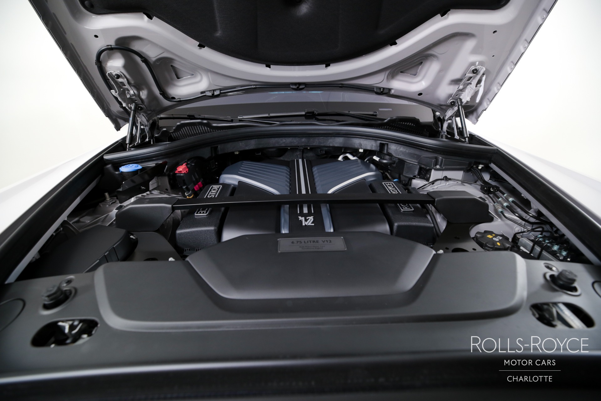 New 2025 Rolls-Royce Black Badge Cullinan | Charlotte, NC