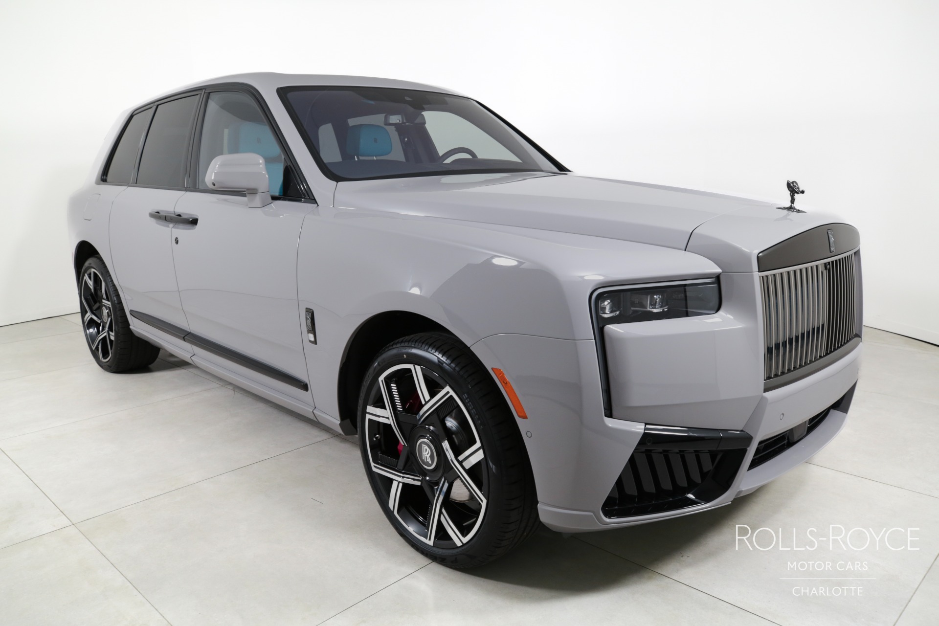 New 2025 Rolls-Royce Black Badge Cullinan | Charlotte, NC