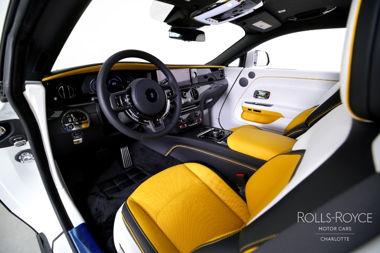 New-2025-Rolls-Royce-Black-Badge-Spectre