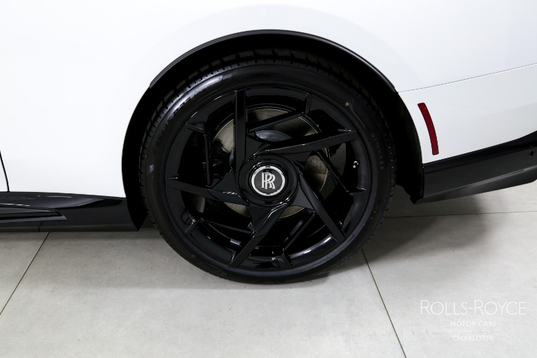 New-2025-Rolls-Royce-Spectre-Black-Badge