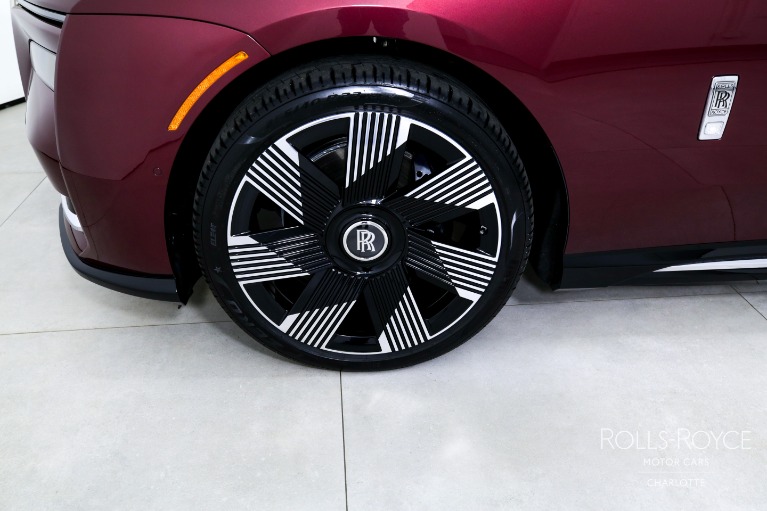 Used-2024-Rolls-Royce-Spectre