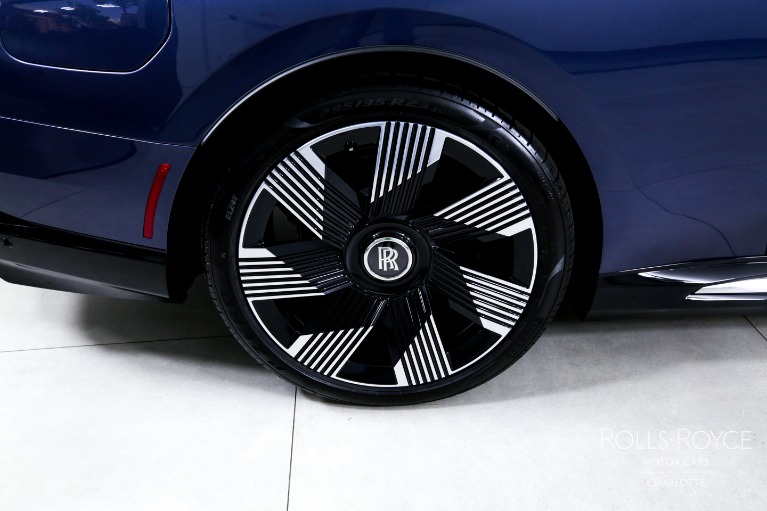 Used-2024-Rolls-Royce-Spectre
