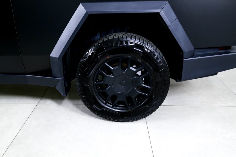 Used-2024-Tesla-Cybertruck