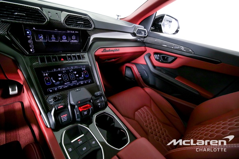 Used-2023-Lamborghini-Urus-S