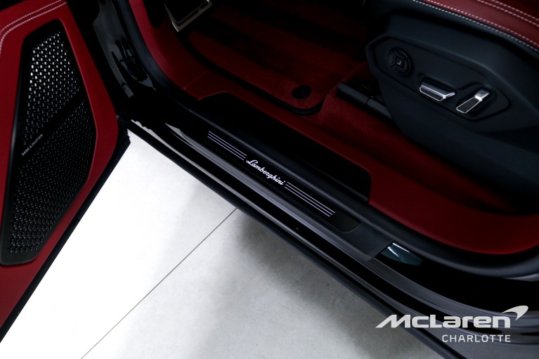 Used-2023-Lamborghini-Urus-S