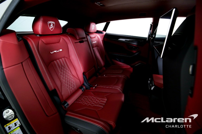 Used-2023-Lamborghini-Urus-S