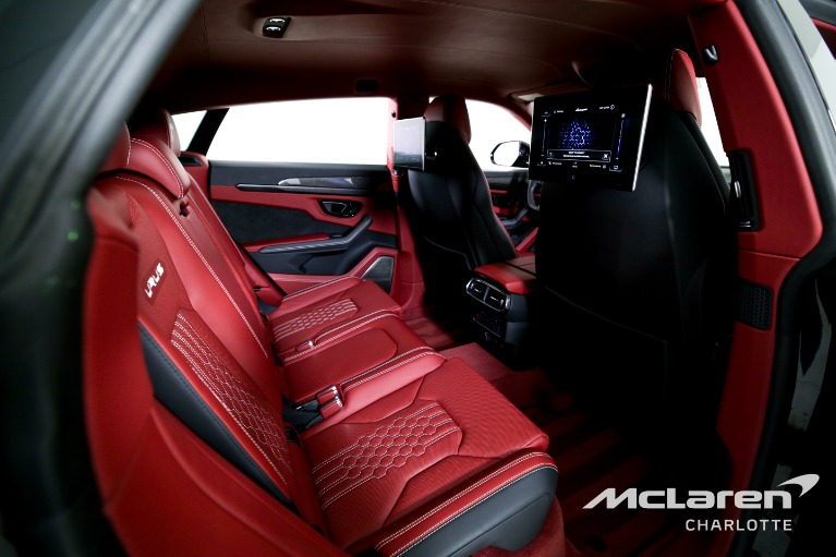 Used-2023-Lamborghini-Urus-S