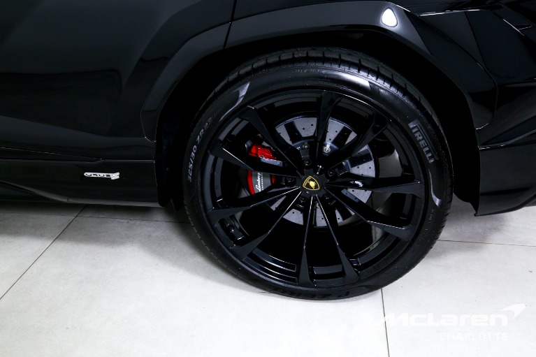 Used-2023-Lamborghini-Urus-S