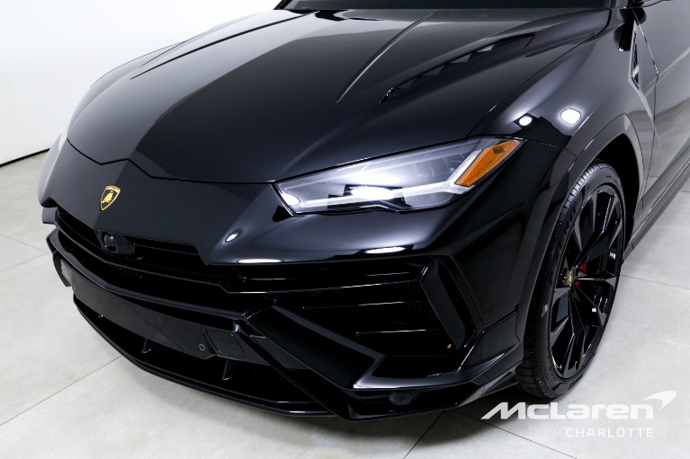 Used-2023-Lamborghini-Urus-S