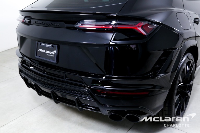Used-2023-Lamborghini-Urus-S