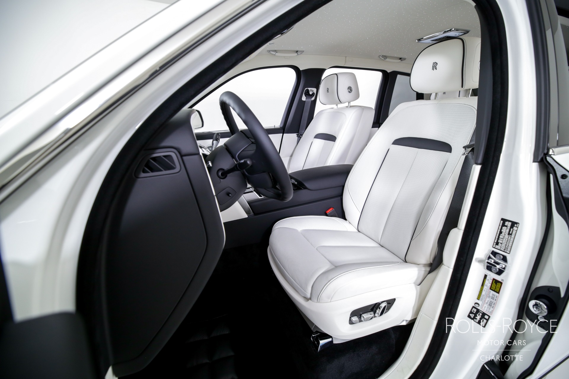 New 2025 Rolls-Royce Cullinan | Charlotte, NC