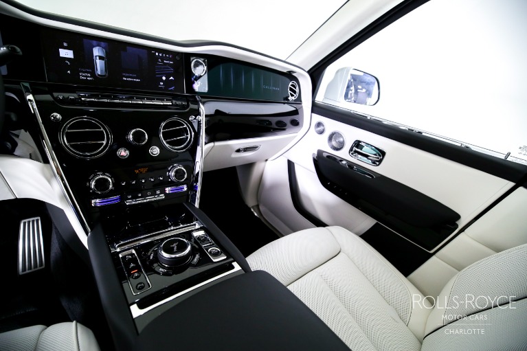 New-2025-Rolls-Royce-Cullinan