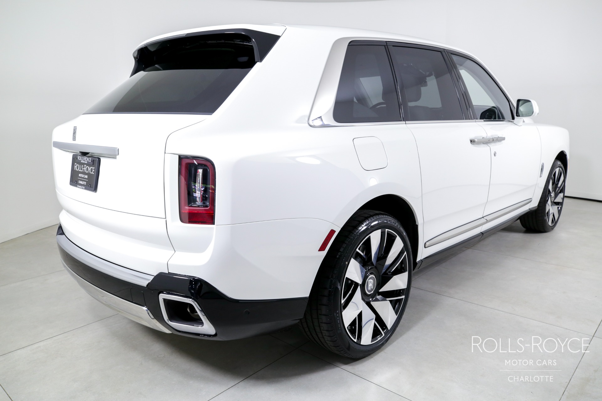 New 2025 Rolls-Royce Cullinan | Charlotte, NC