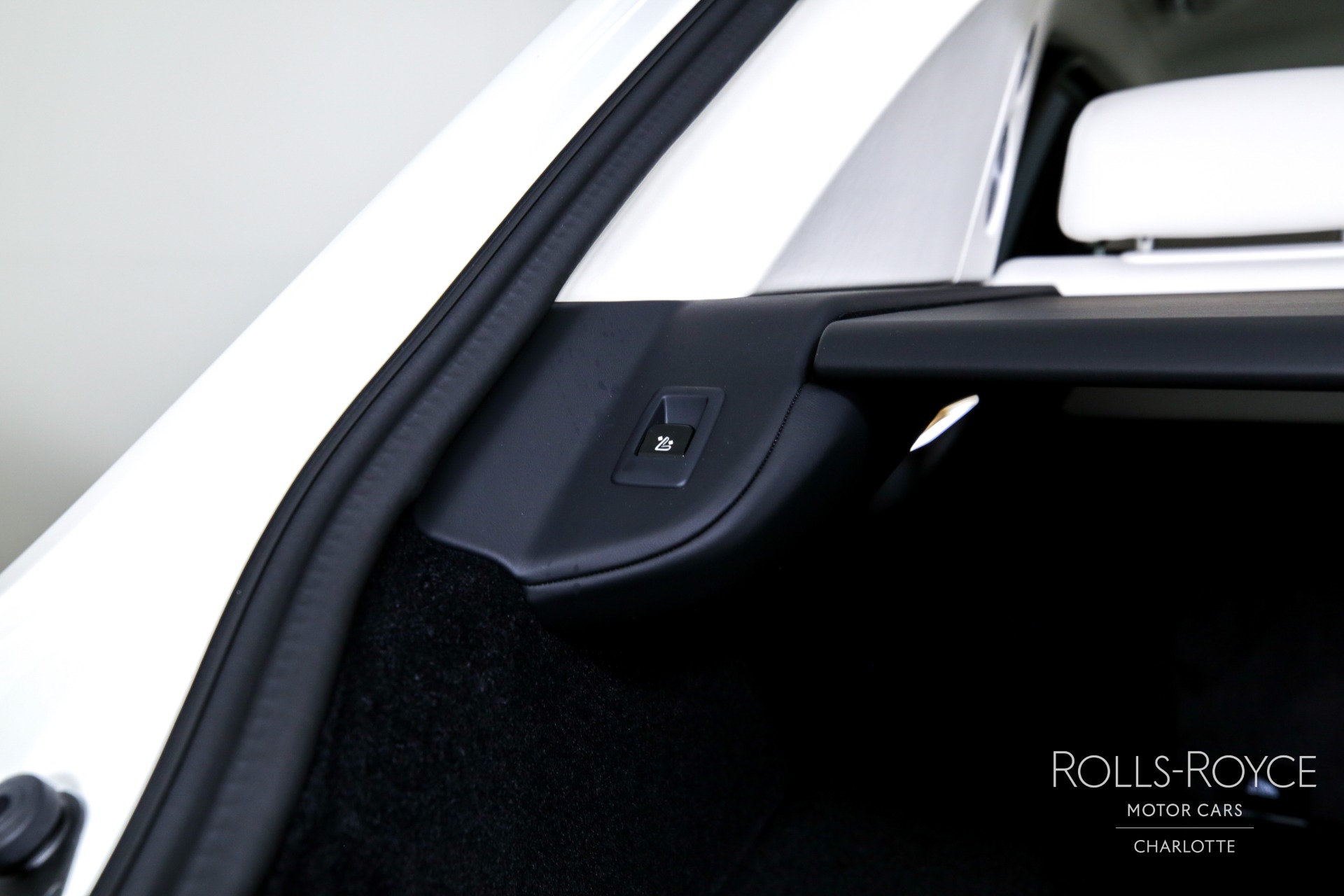 New 2025 Rolls-Royce Cullinan | Charlotte, NC