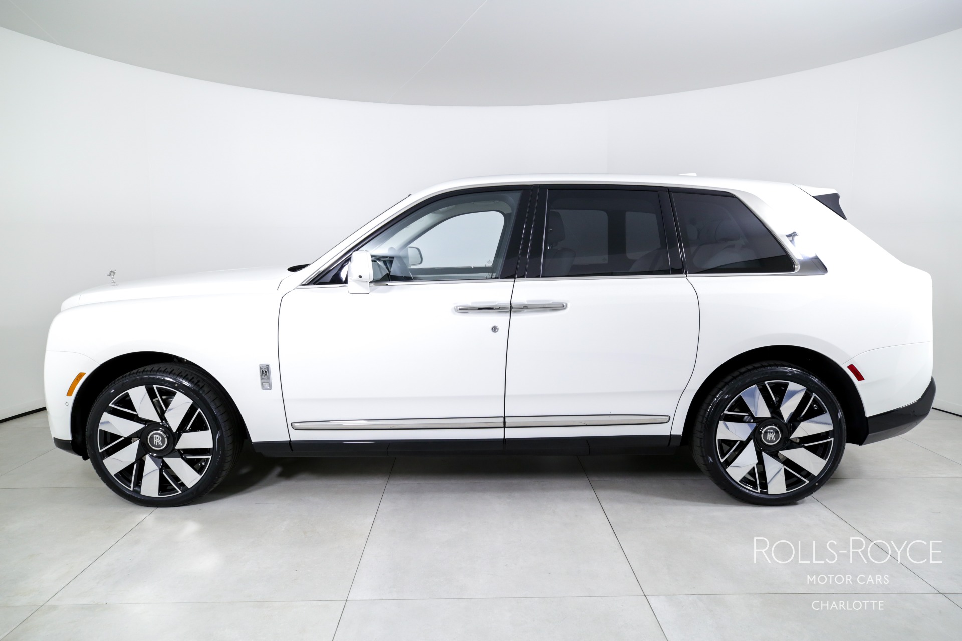 New 2025 Rolls-Royce Cullinan | Charlotte, NC