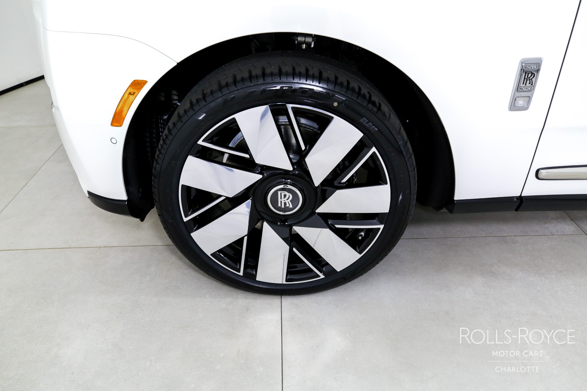 New 2025 Rolls-Royce Cullinan | Charlotte, NC