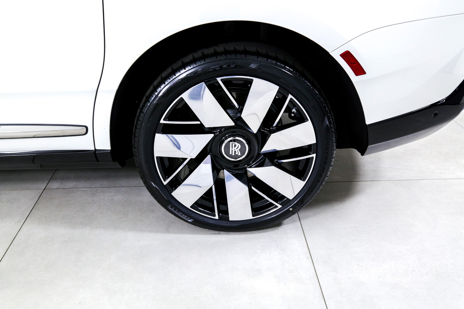 New 2025 Rolls-Royce Cullinan | Charlotte, NC