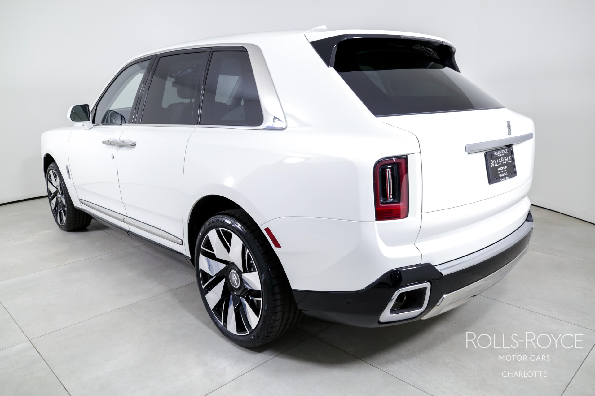 New 2025 Rolls-Royce Cullinan | Charlotte, NC