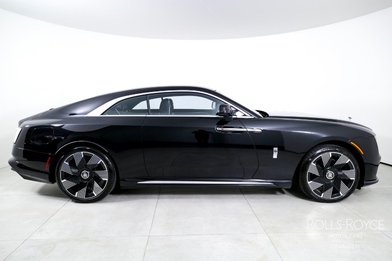 Used-2024-Rolls-Royce-Spectre