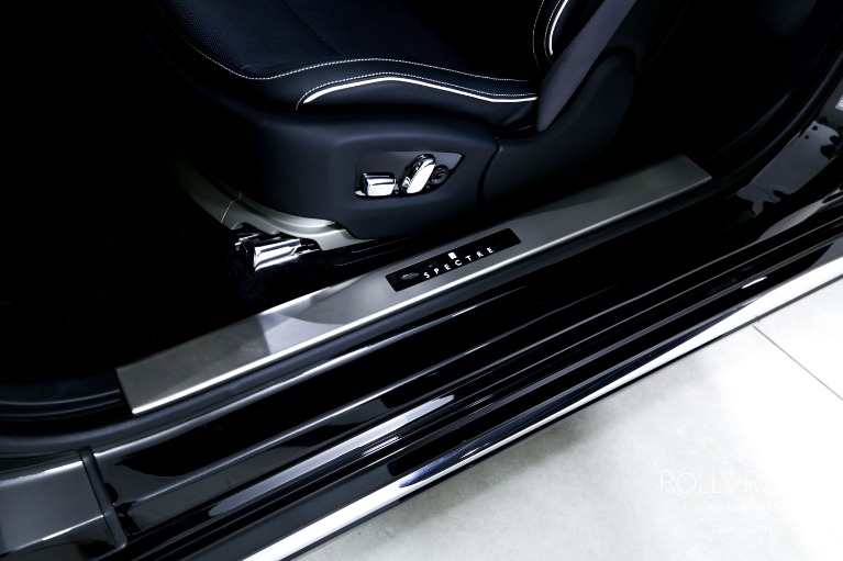 Used-2024-Rolls-Royce-Spectre