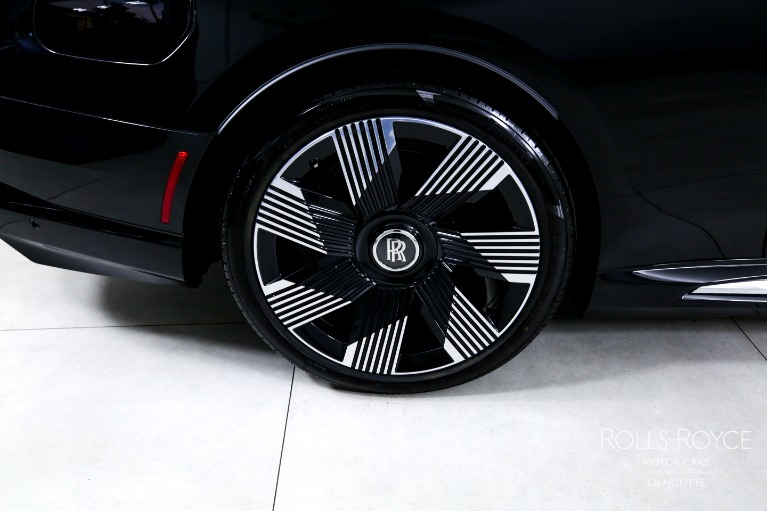 Used-2024-Rolls-Royce-Spectre