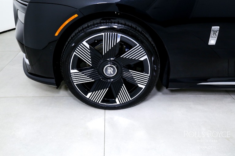 Used-2024-Rolls-Royce-Spectre