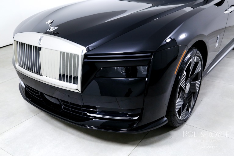 Used-2024-Rolls-Royce-Spectre