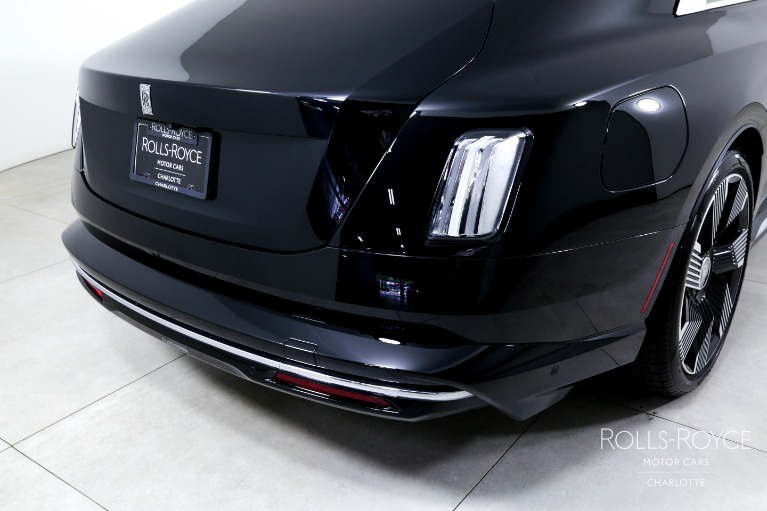 Used-2024-Rolls-Royce-Spectre