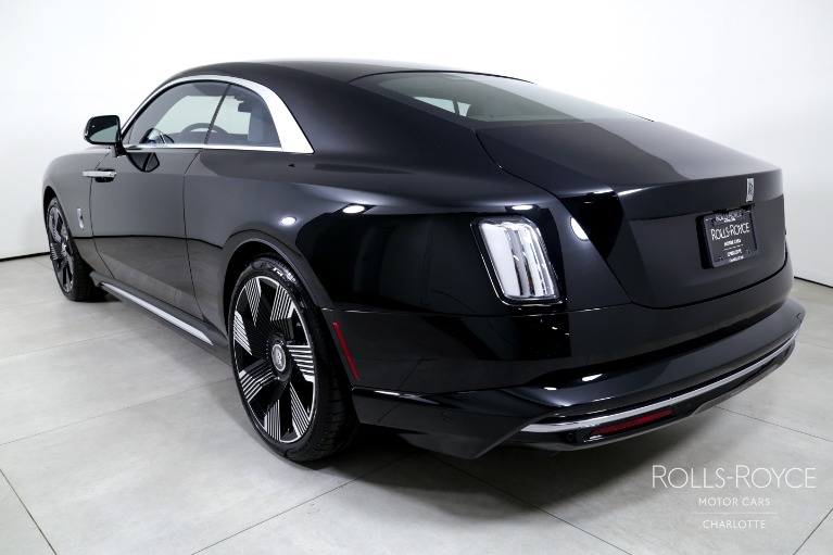 Used-2024-Rolls-Royce-Spectre