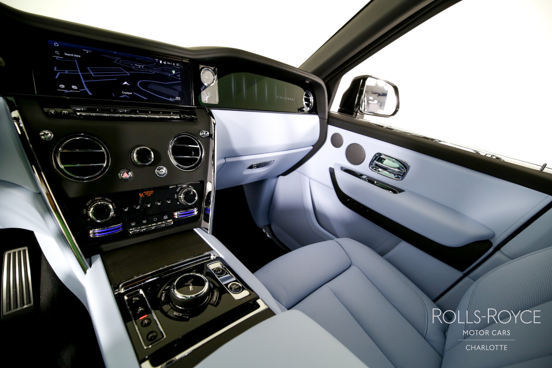 New 2025 Rolls-Royce Cullinan | Charlotte, NC