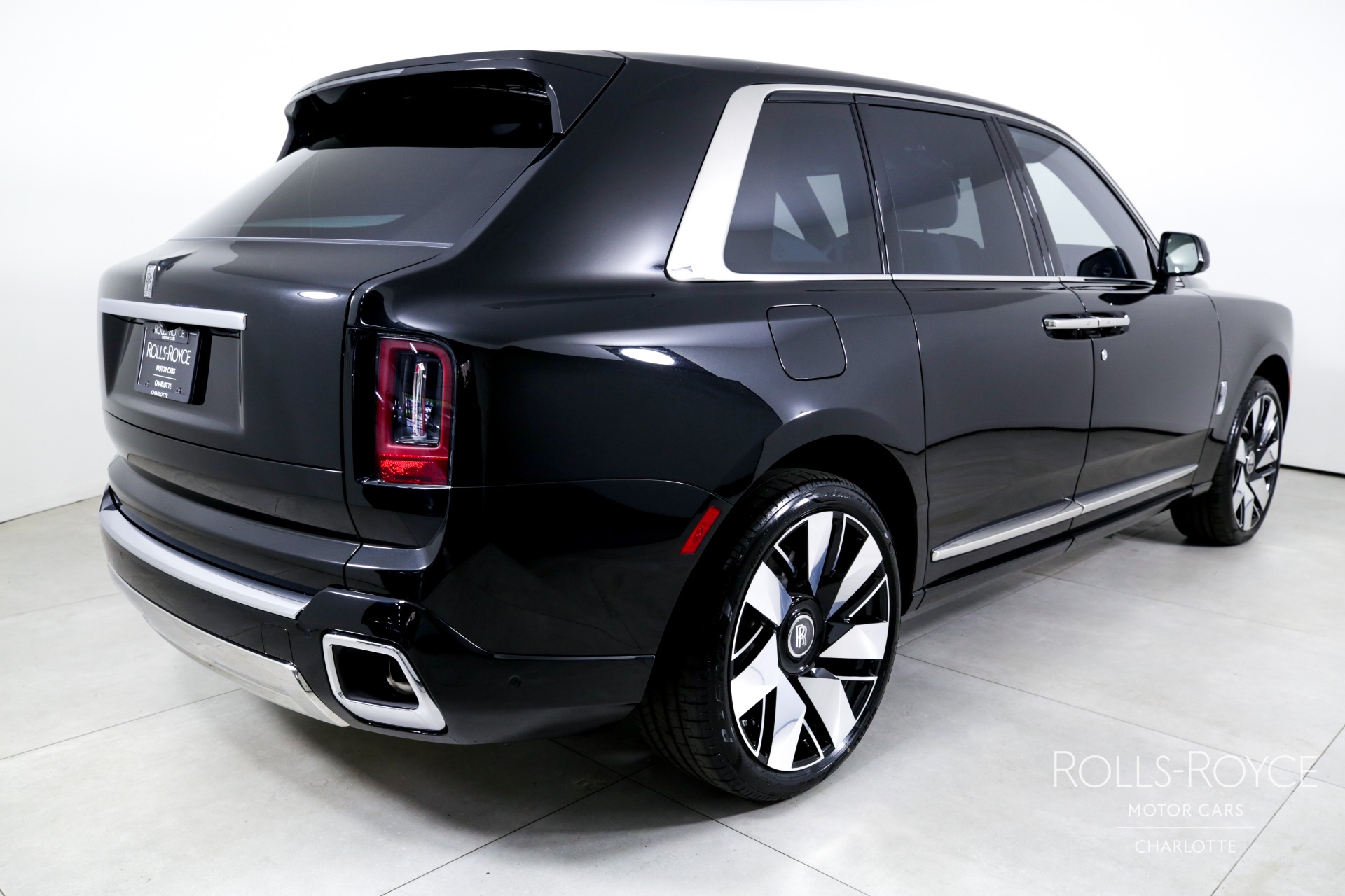 New 2025 Rolls-Royce Cullinan | Charlotte, NC