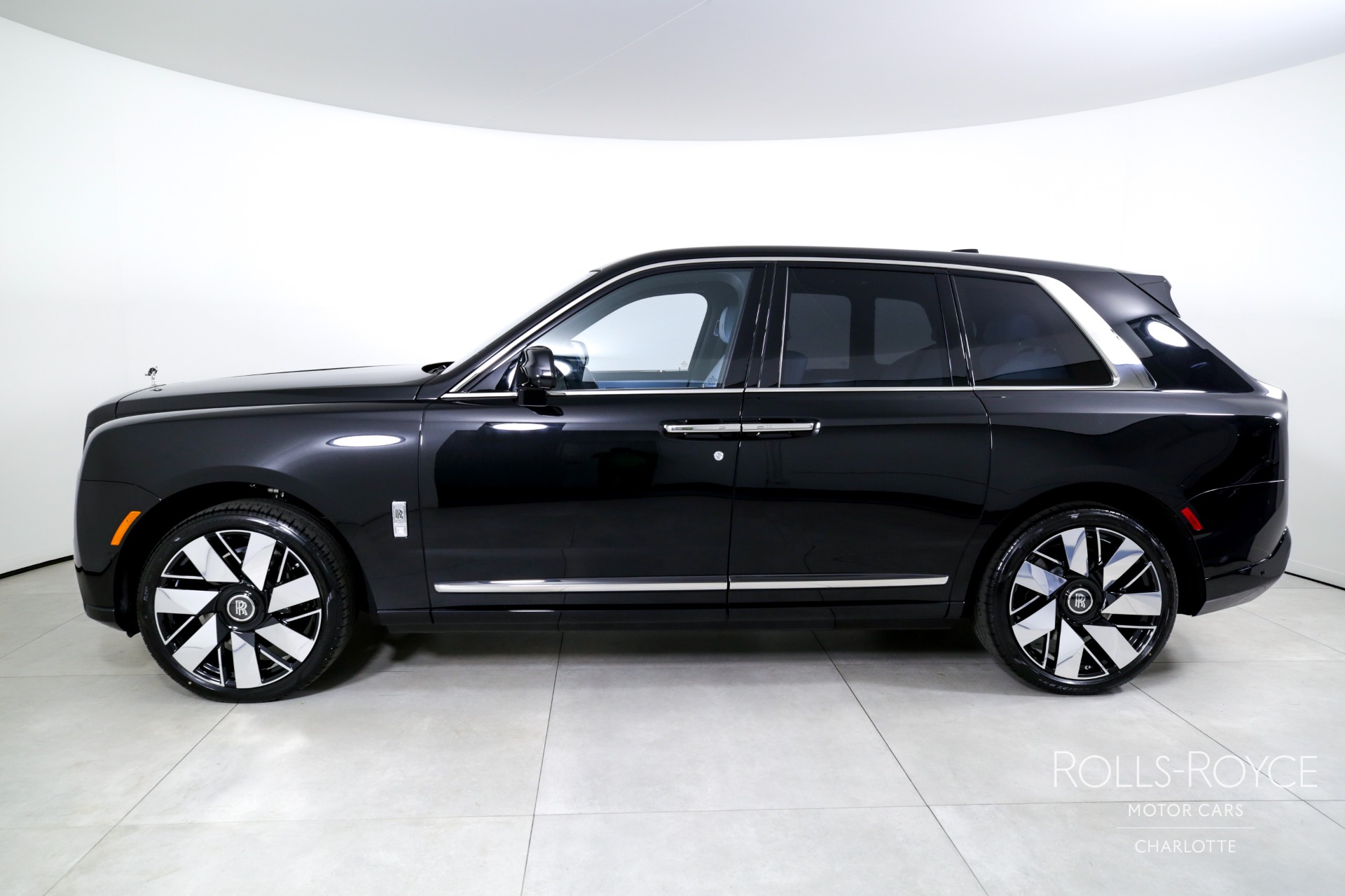 New 2025 Rolls-Royce Cullinan | Charlotte, NC